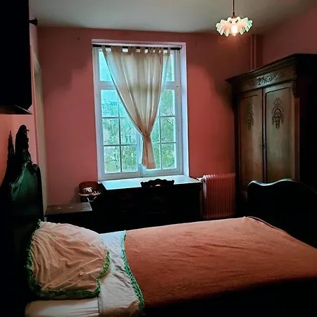 1900, La Machine A Remonter Le Temps Hotel Waulsort